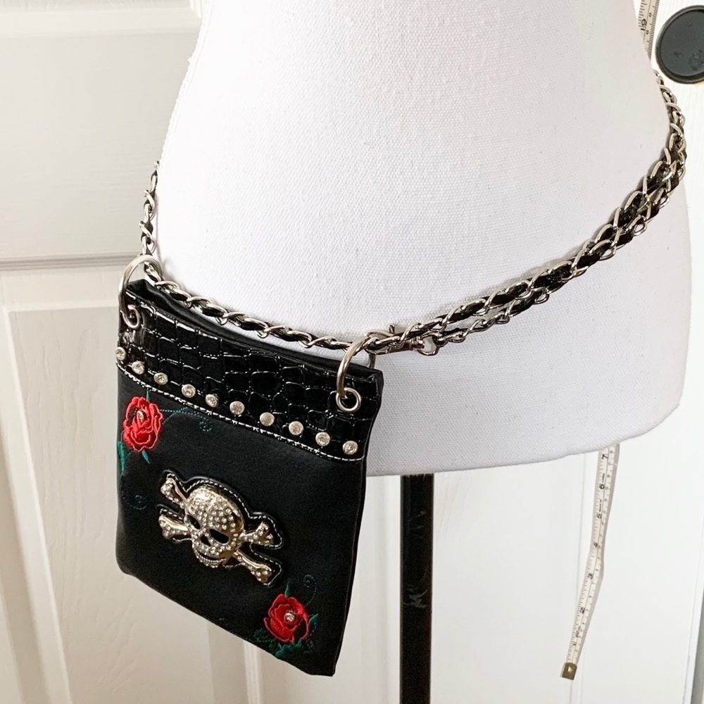 Chic Bag Skull crossbones with Roses & Bling!